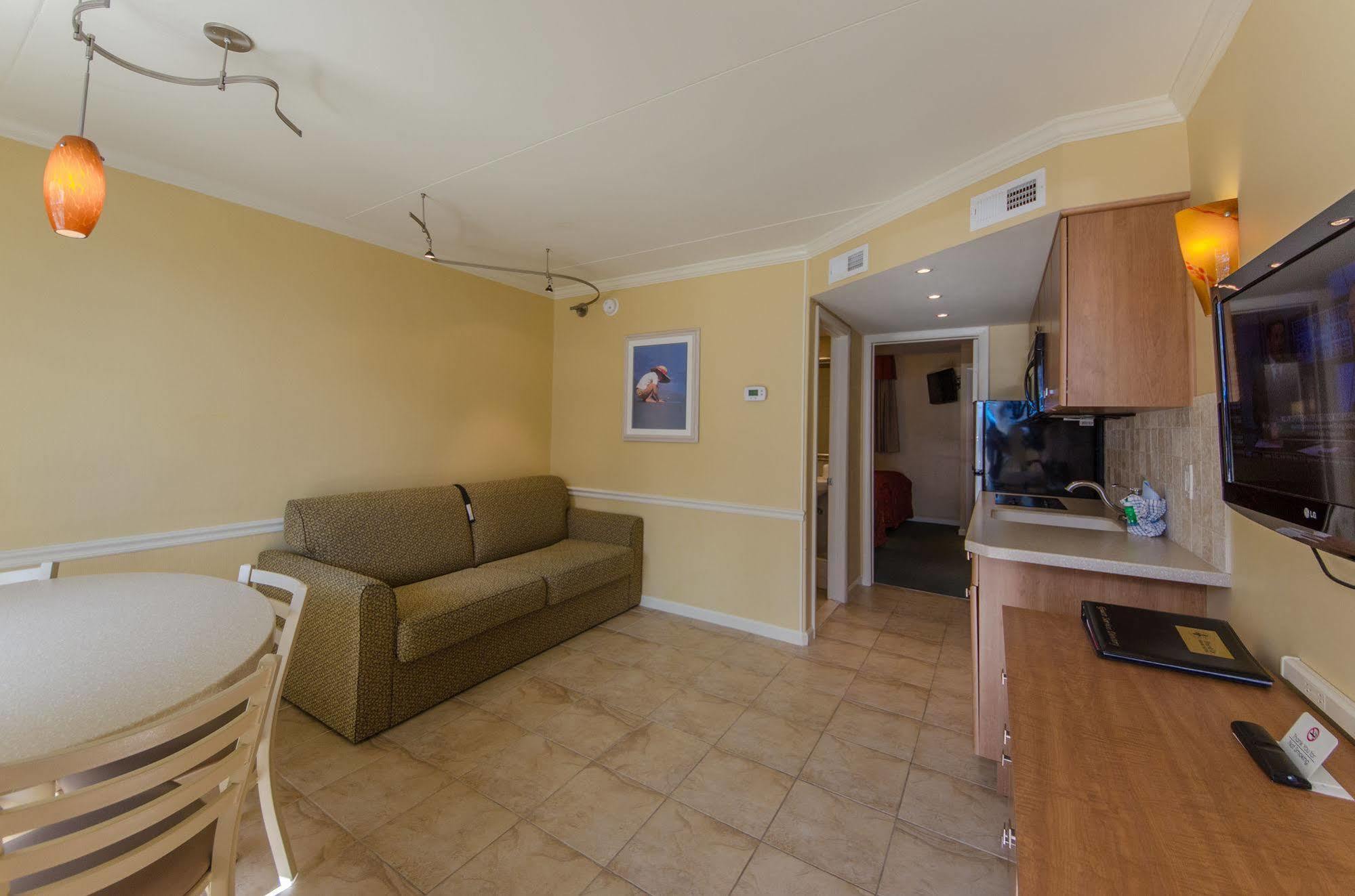 Fleur De Lis Beach Motel Wildwood Crest Exterior photo