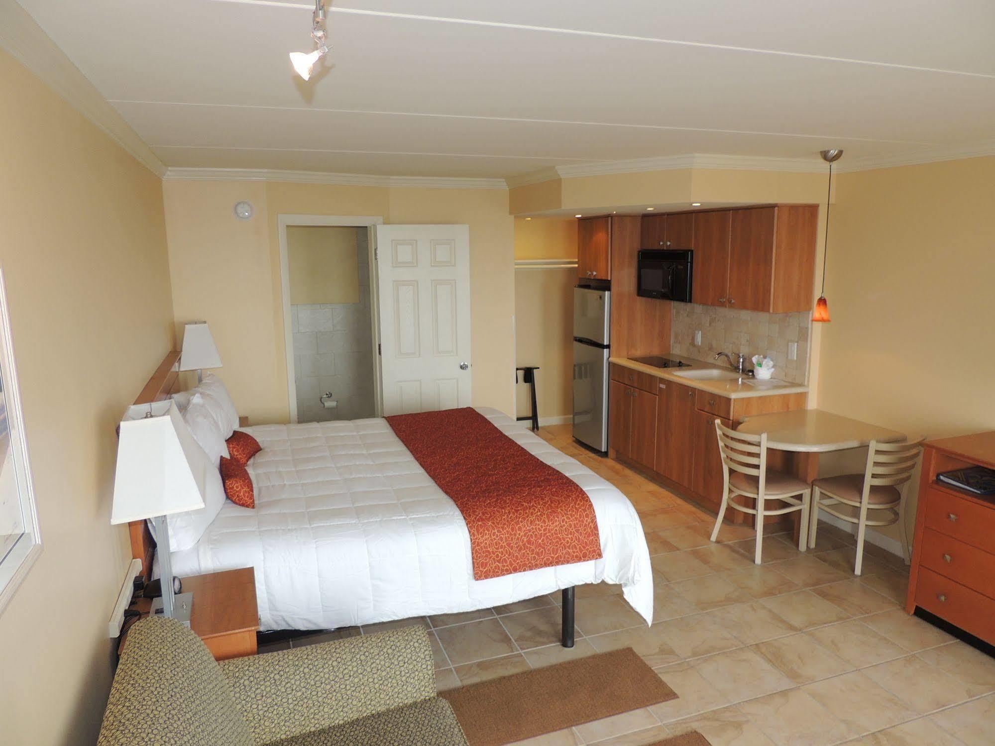 Fleur De Lis Beach Motel Wildwood Crest Exterior photo